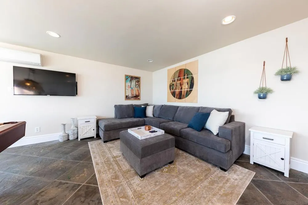 1731 S Pacific St Oceanside, CA 92054