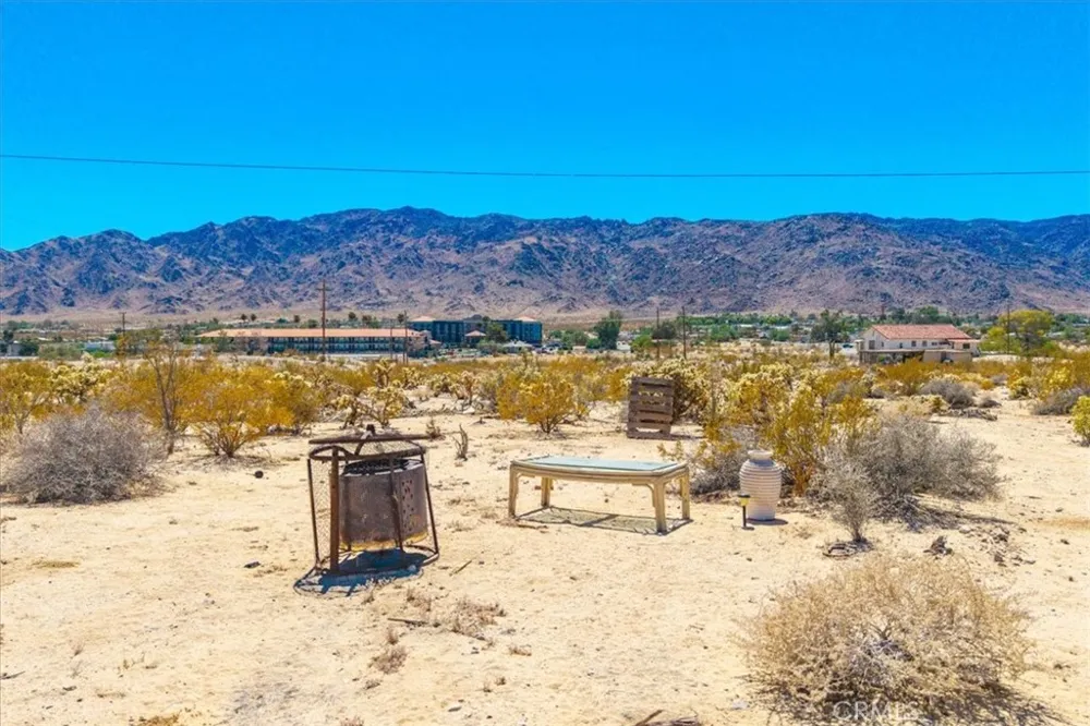 72531 Nicolson Drive 29 Palms, CA 92277