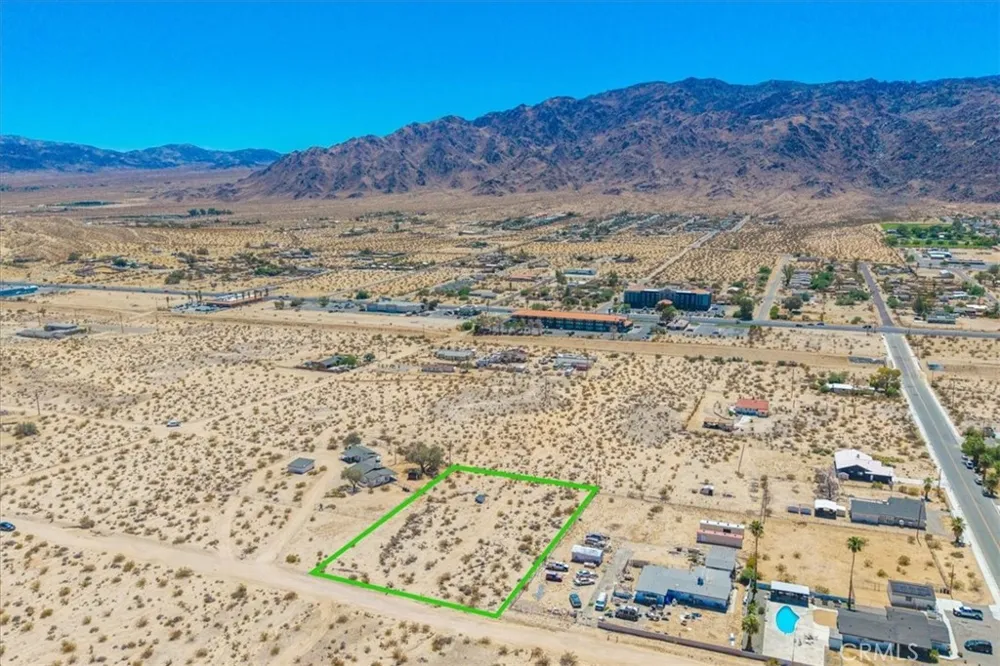 72531 Nicolson Drive 29 Palms, CA 92277