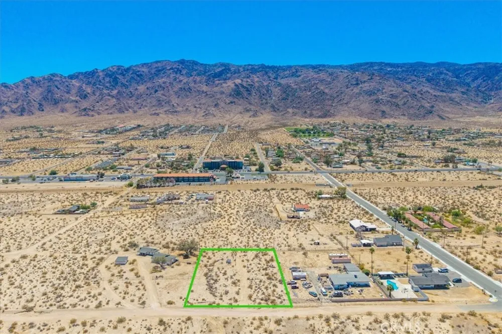 72531 Nicolson Drive 29 Palms, CA 92277