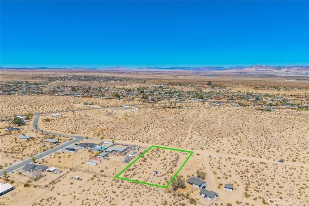 72531 Nicolson Drive 29 Palms, CA 92277