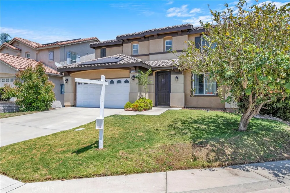 6229 Eaglemont Fontana, CA 92336