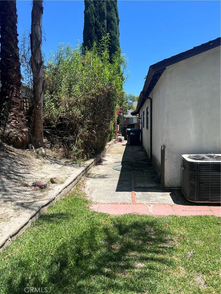 23391 Via Ronda Mission Viejo, CA 92691