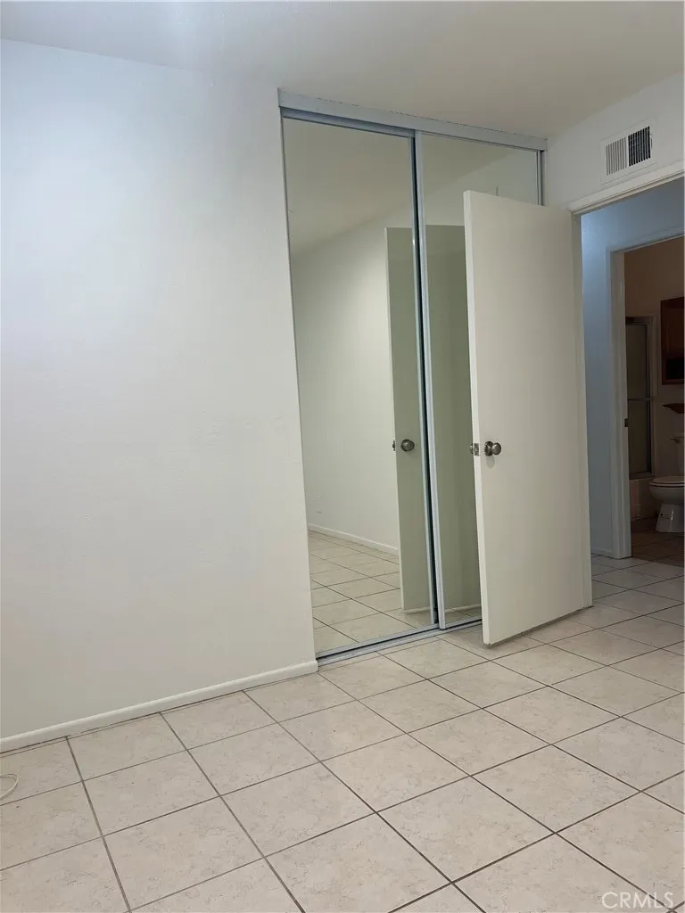 23391 Via Ronda Mission Viejo, CA 92691