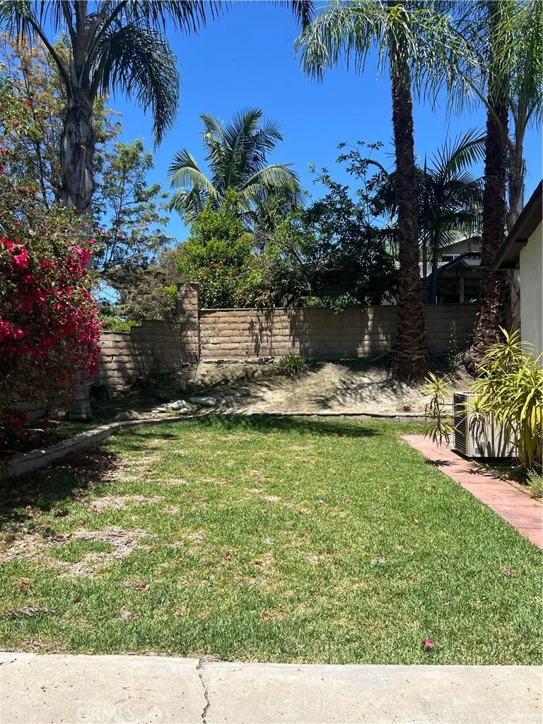 23391 Via Ronda Mission Viejo, CA 92691