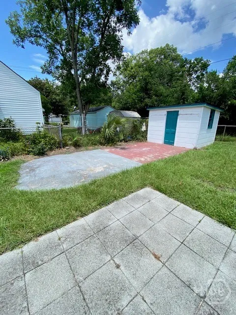 2206 E 41st Street Savannah, GA 31404