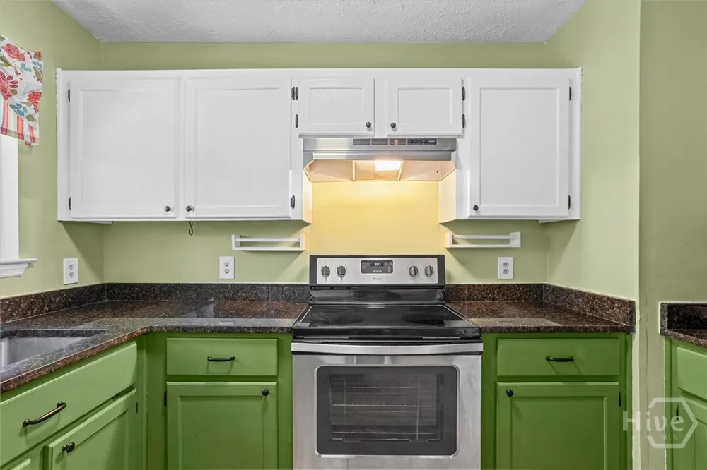 27 Jack Snipe Court E Richmond Hill, GA 31324