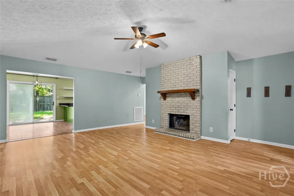 27 Jack Snipe Court E Richmond Hill, GA 31324