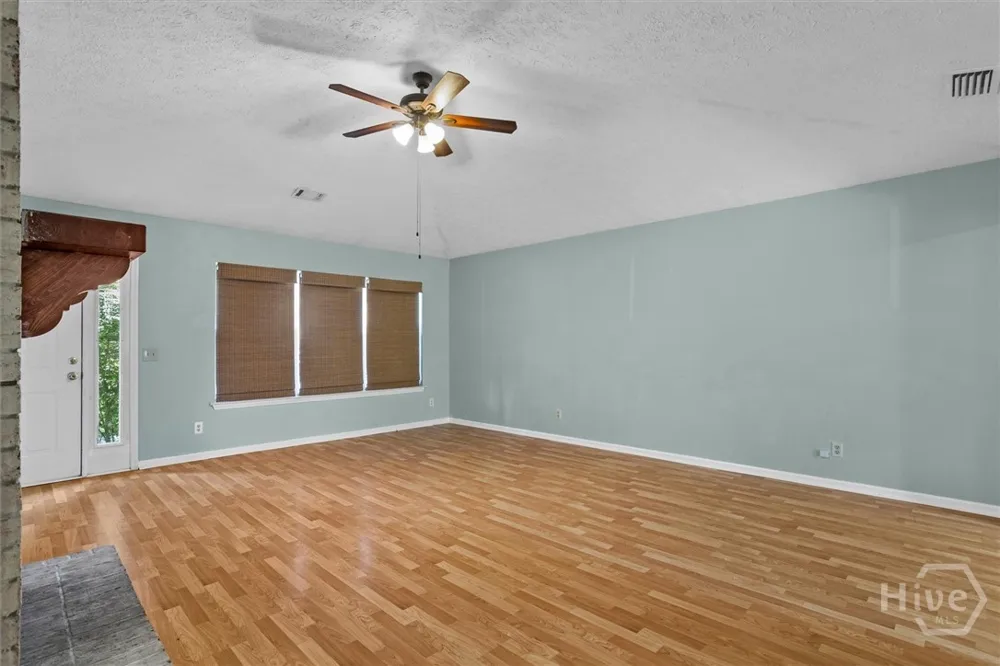27 Jack Snipe Court E Richmond Hill, GA 31324