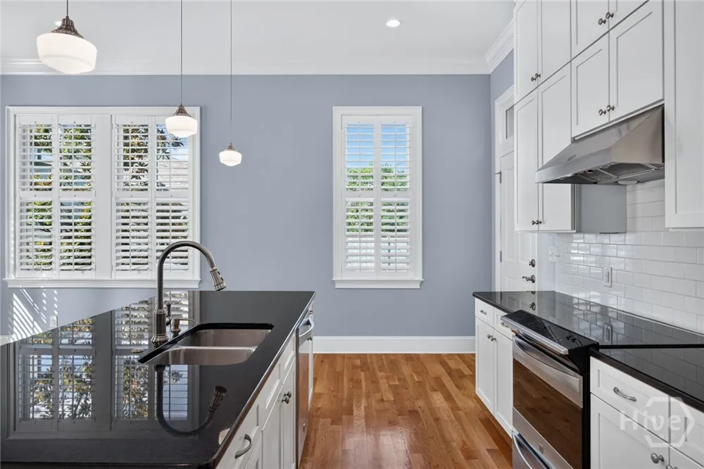 502 E Oglethorpe Avenue Savannah, GA 31401