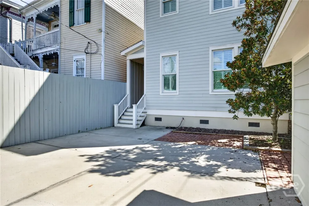 502 E Oglethorpe Avenue Savannah, GA 31401