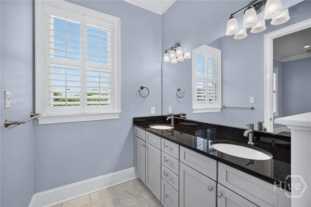502 E Oglethorpe Avenue Savannah, GA 31401