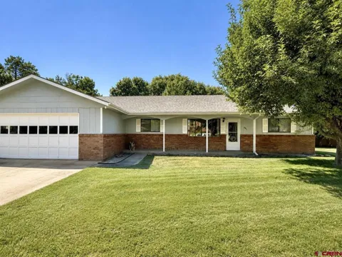 661 Cypress Wood Lane