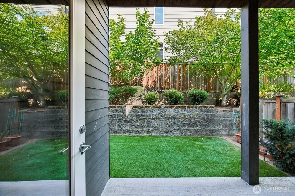 8710 112th Avenue NE Kirkland, WA 98033