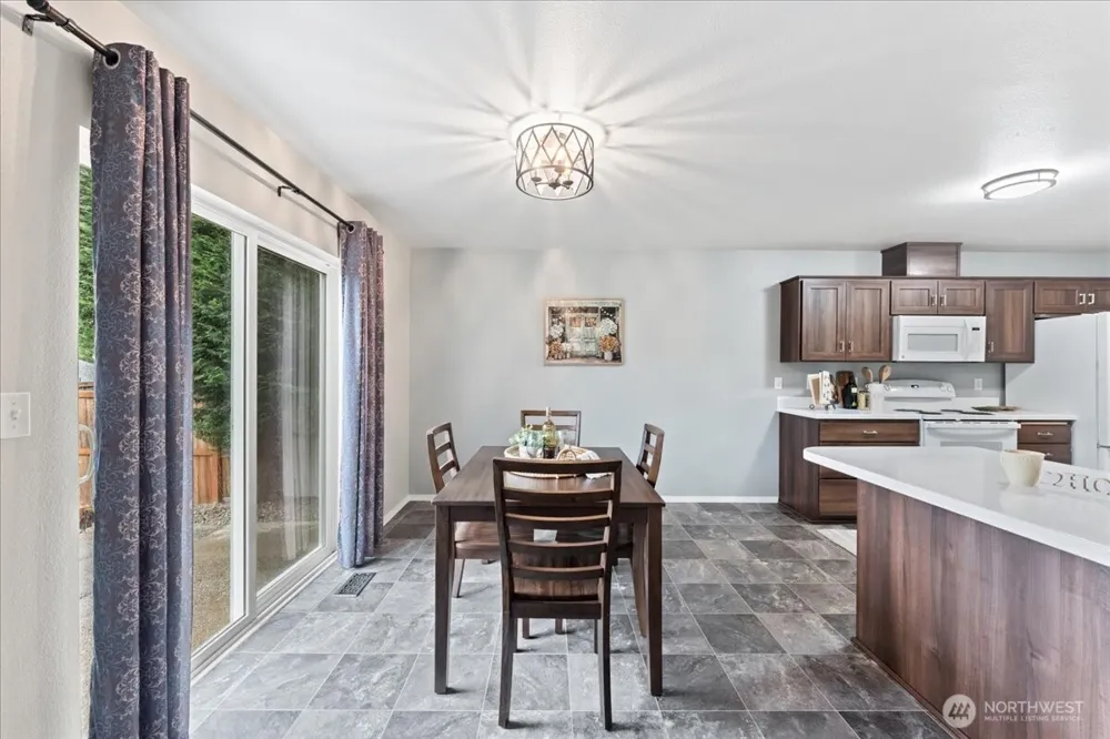 19304 12th Avenue Ct E Spanaway, WA 98387