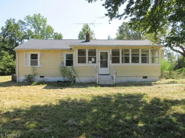 6477 Beulah Church Road Liberty, NC 27298