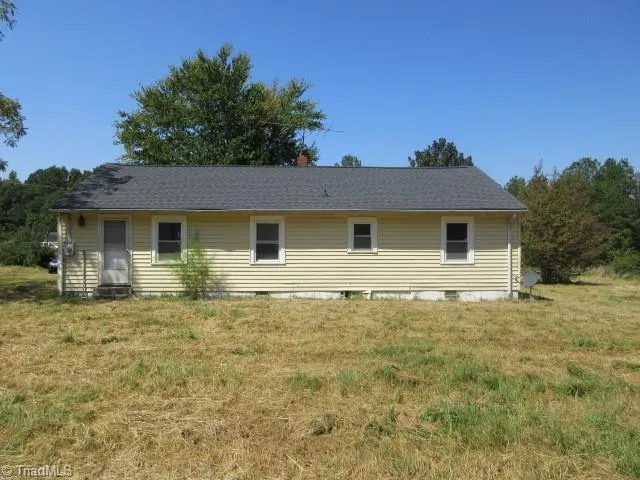 6477 Beulah Church Road Liberty, NC 27298