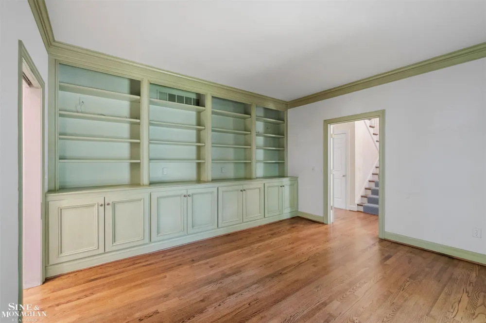 159 Cloverly Road Grosse Pointe Farms City, MI 48236