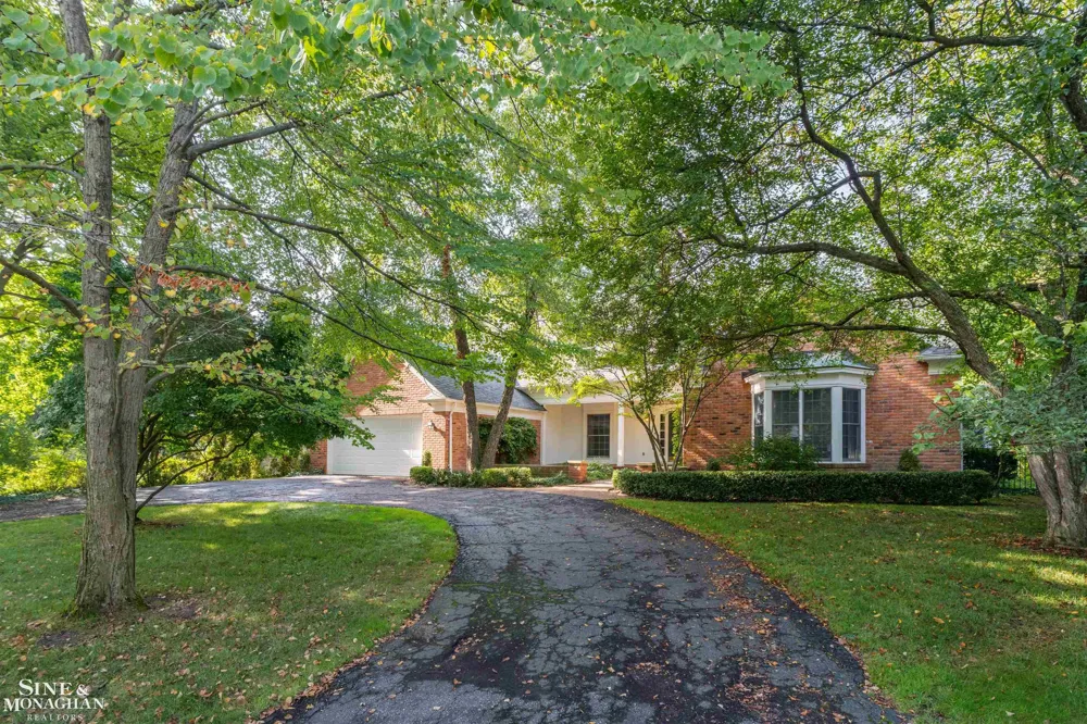 159 Cloverly Road Grosse Pointe Farms City, MI 48236
