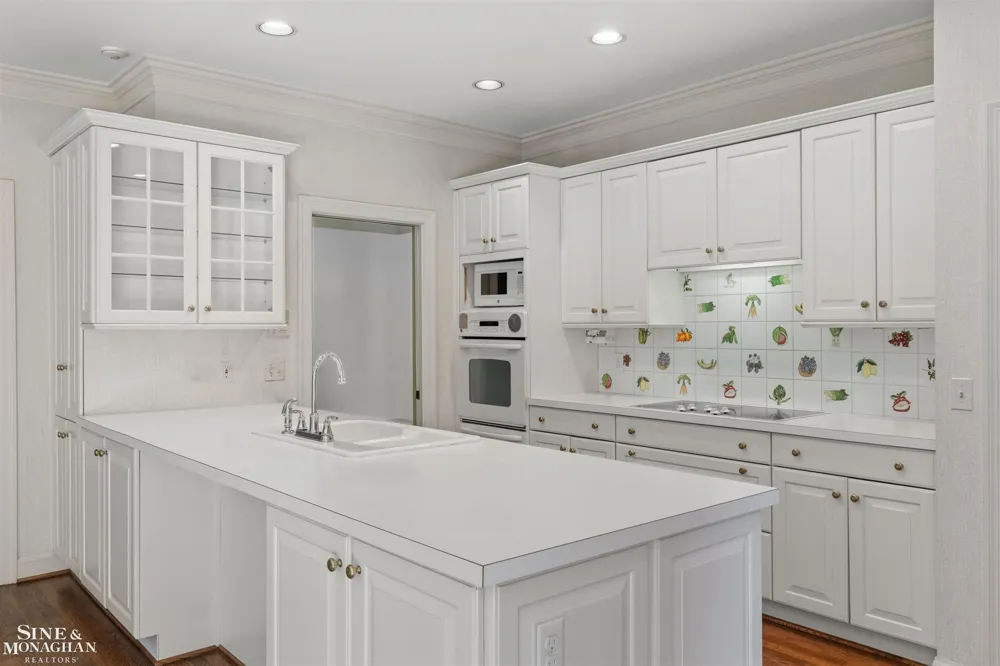 159 Cloverly Road Grosse Pointe Farms City, MI 48236