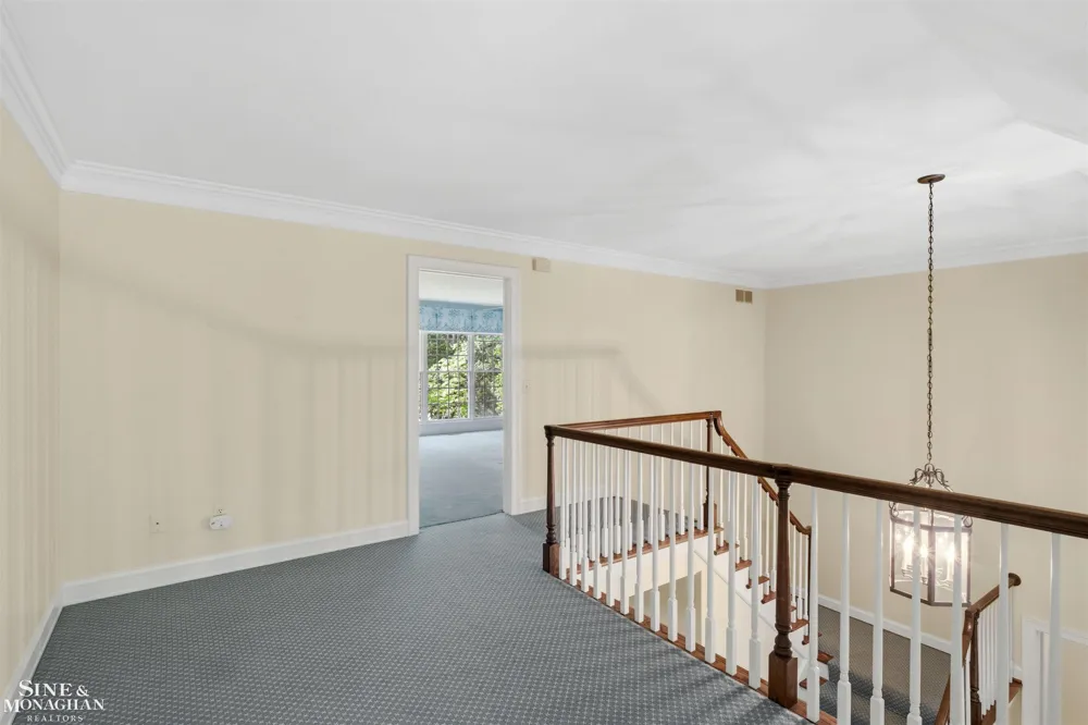 159 Cloverly Road Grosse Pointe Farms City, MI 48236