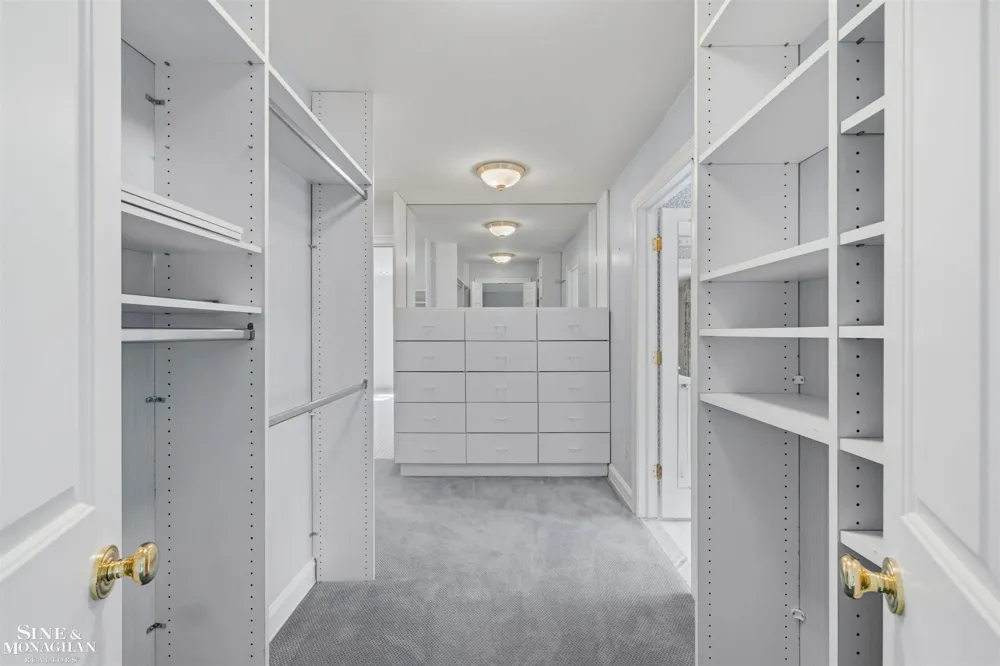 159 Cloverly Road Grosse Pointe Farms City, MI 48236
