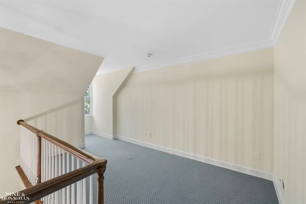159 Cloverly Road Grosse Pointe Farms City, MI 48236