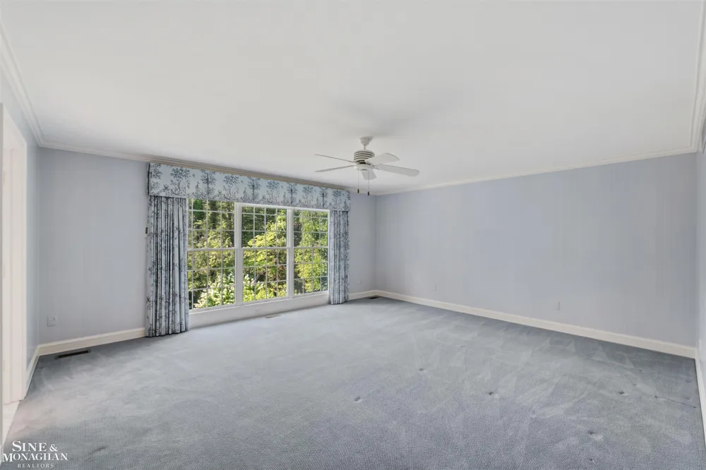 159 Cloverly Road Grosse Pointe Farms City, MI 48236