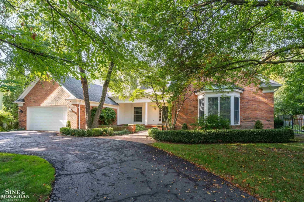 159 Cloverly Road Grosse Pointe Farms City, MI 48236