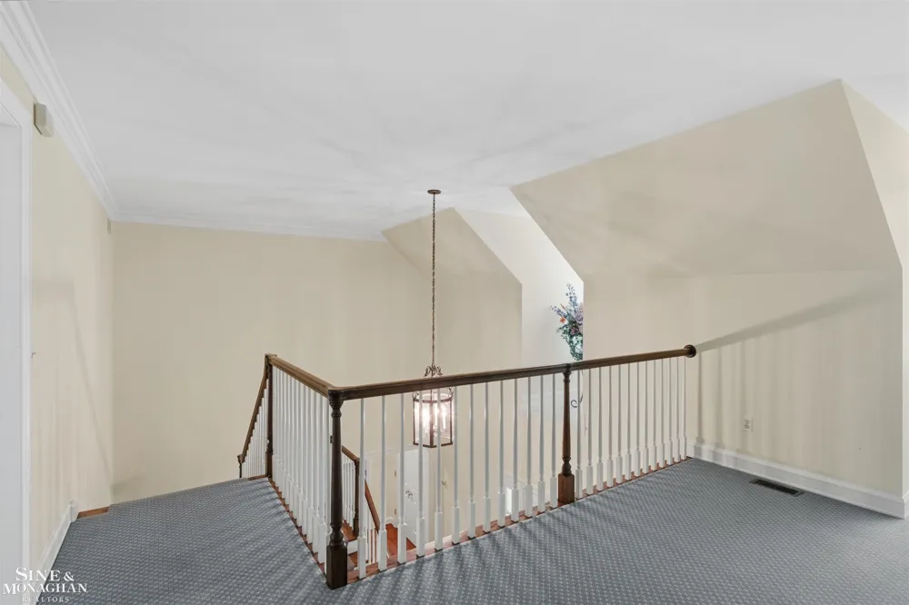159 Cloverly Road Grosse Pointe Farms City, MI 48236