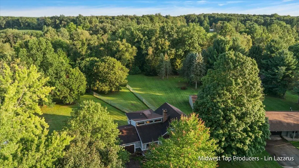 11152 Southbrook Drive Emmett Charter Township, MI 49033