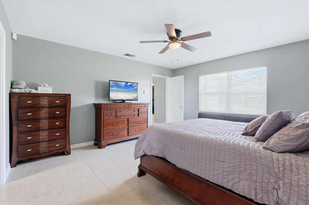 15231 CHAMBERLAIN BOULEVARD Port Charlotte, FL 33953