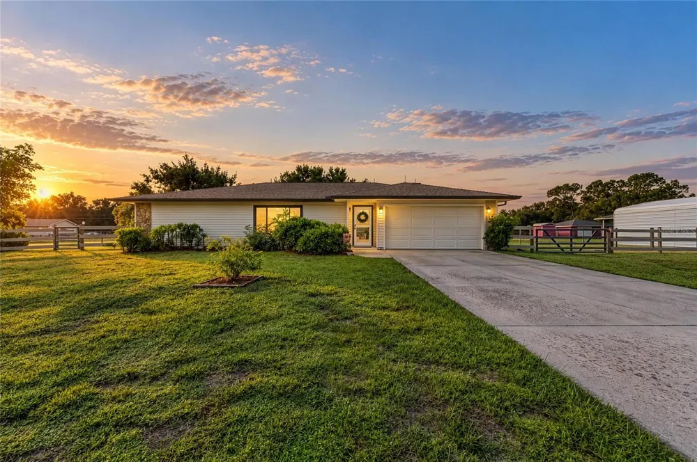 22230 26TH AVENUE E Bradenton, FL 34211