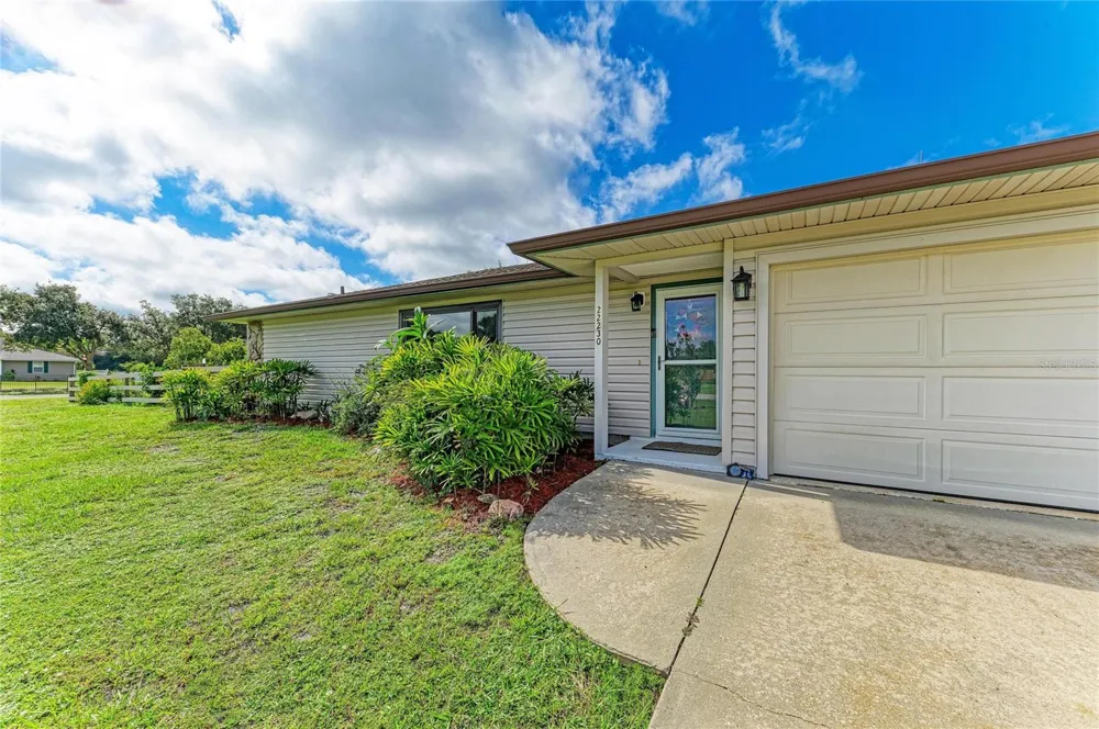 22230 26TH AVENUE E Bradenton, FL 34211