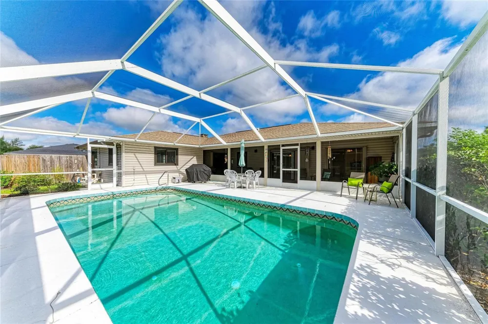 22230 26TH AVENUE E Bradenton, FL 34211