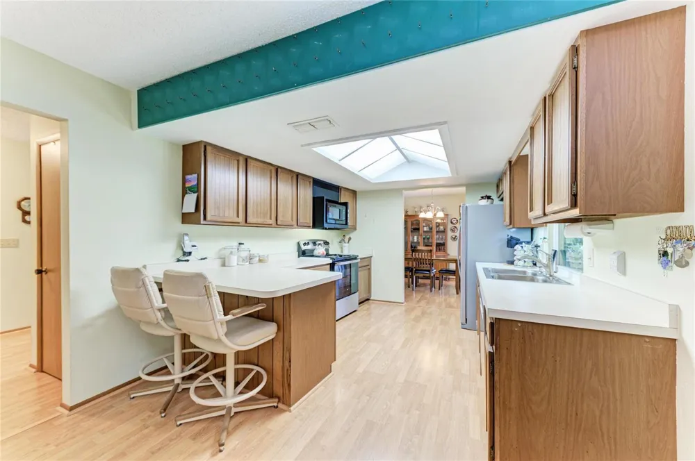 22230 26TH AVENUE E Bradenton, FL 34211