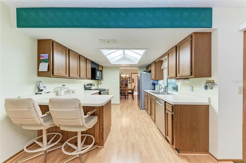 22230 26TH AVENUE E Bradenton, FL 34211