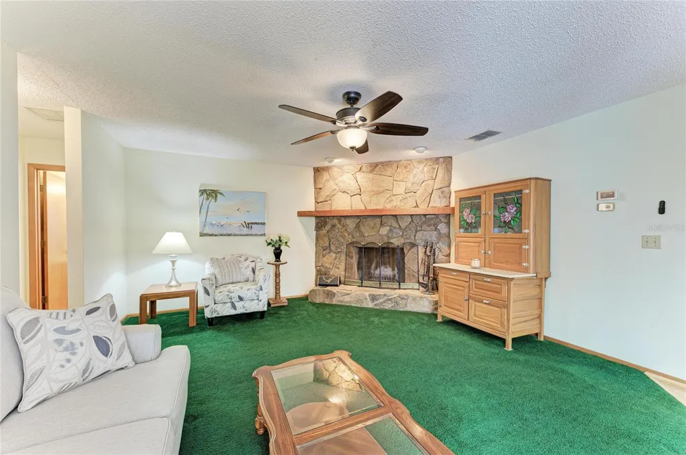 22230 26TH AVENUE E Bradenton, FL 34211
