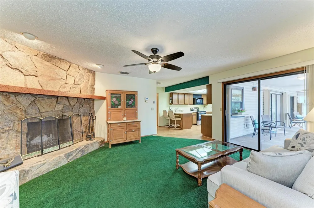 22230 26TH AVENUE E Bradenton, FL 34211
