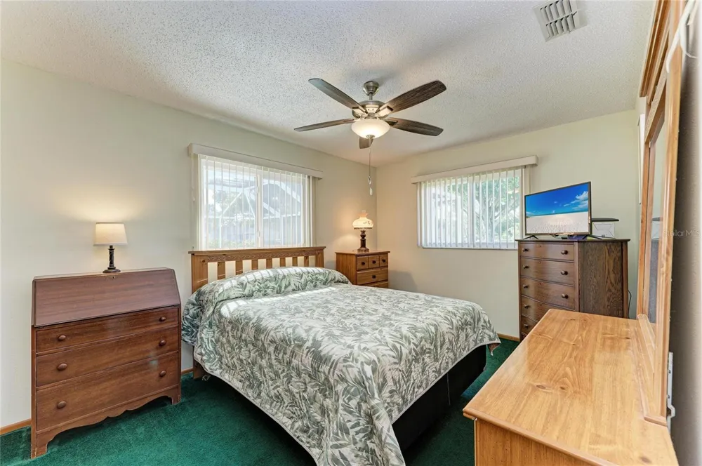22230 26TH AVENUE E Bradenton, FL 34211