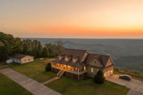 4223 Sunset Drive