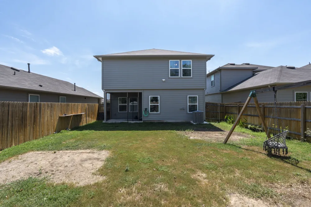 312 Sickle Loop Kyle, TX 78640