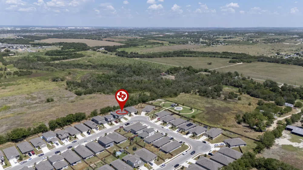 312 Sickle Loop Kyle, TX 78640