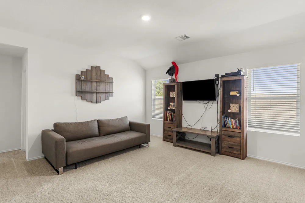 312 Sickle Loop Kyle, TX 78640