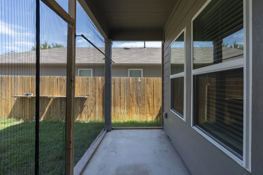 312 Sickle Loop Kyle, TX 78640