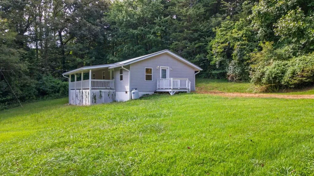 Fox Hollow Circle Otto, NC 28763
