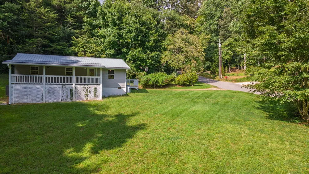 Fox Hollow Circle Otto, NC 28763