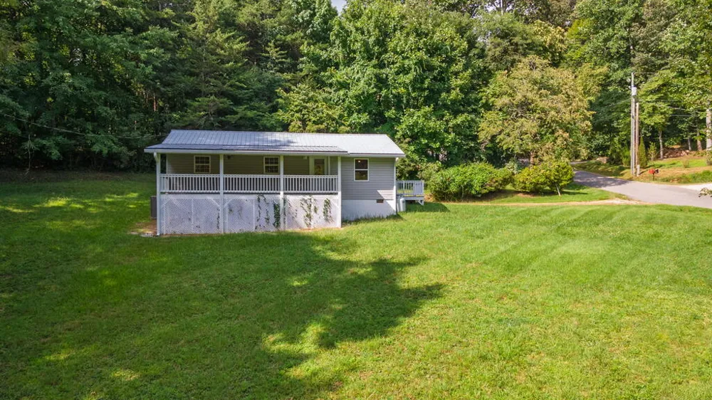Fox Hollow Circle Otto, NC 28763