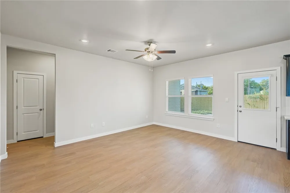 107 Sapphire Street Portland, TX 78374
