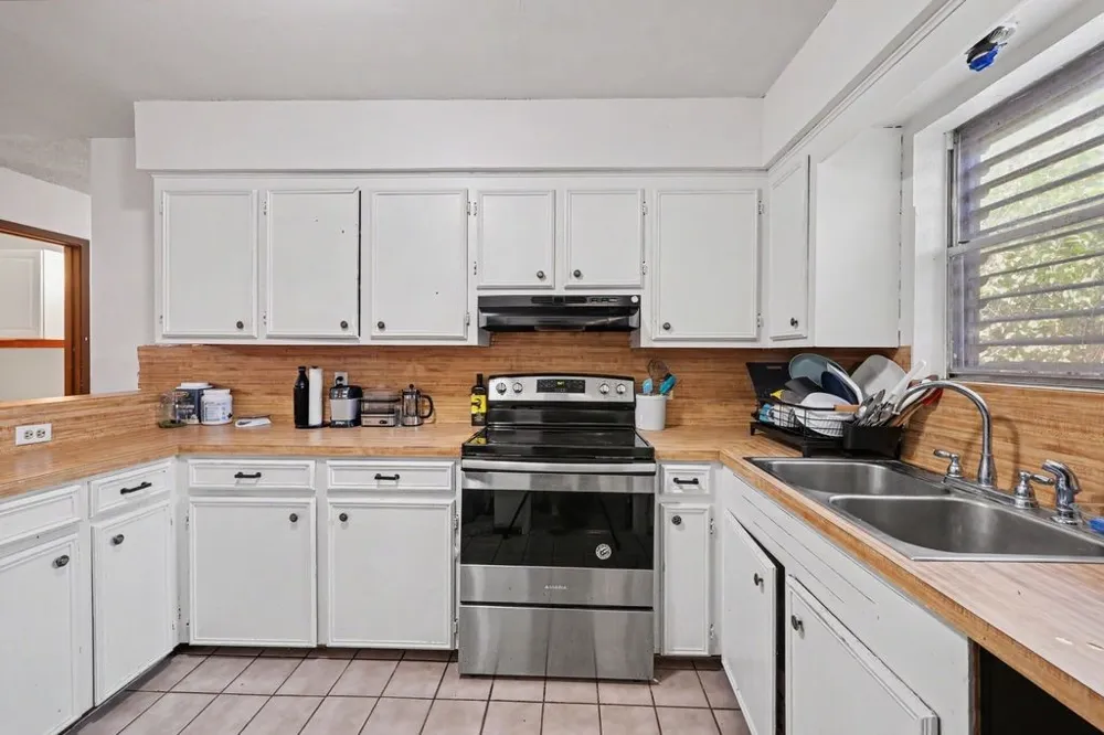 2721 Allencrest Drive Corpus Christi, TX 78415